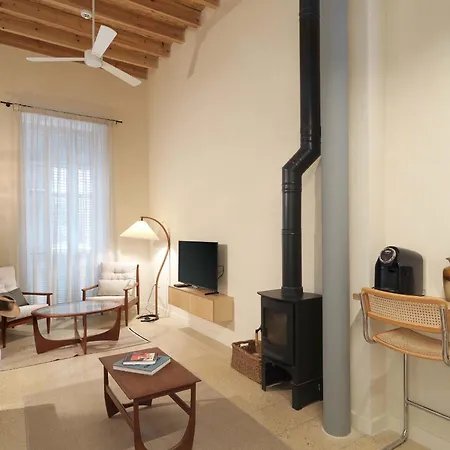 Timeless Gem In Old Semesterbostad Nicosia