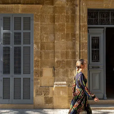 Timeless Gem In Old Semesterbostad Nicosia